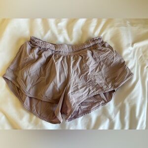 lululemon athletica Women's Shorts in Soft Mauve